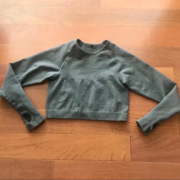 Alphalete Tops | Alphalete Long Sleeve Ribbed Gray Crop Top | Poshmark